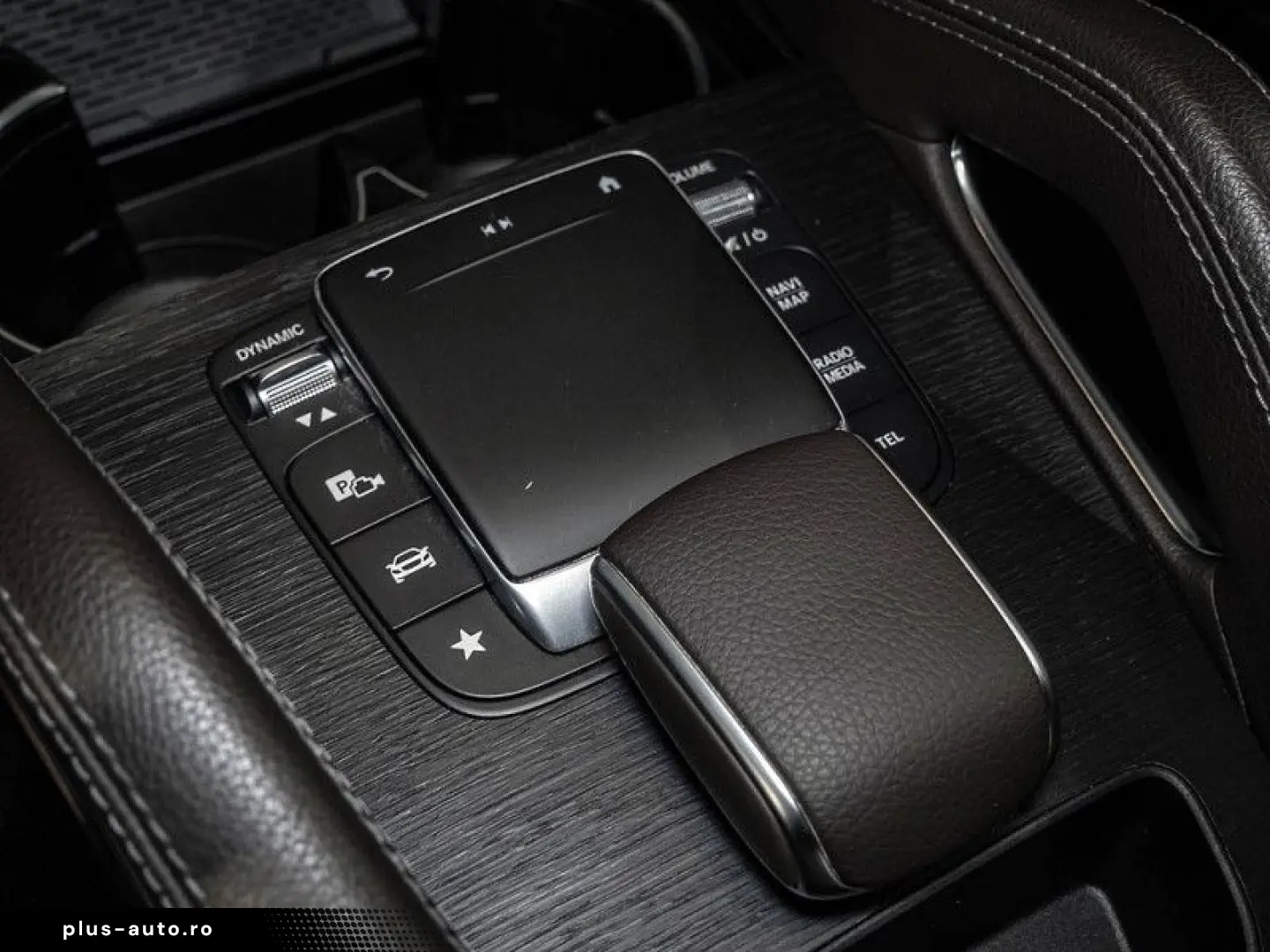 MERCEDES-BENZ GLE 300 d 4M AMG