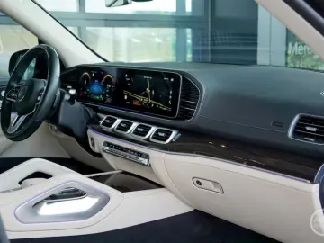 MERCEDES-BENZ GLE 350 de 4Matic Plug-in 320 PS AMG