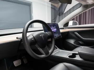 Tesla Model 3S Performance Dual Motors