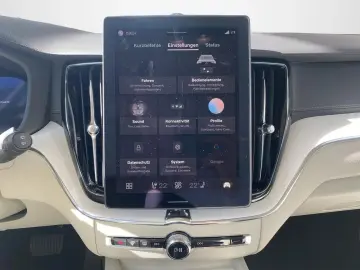 Volvo XC60 T8 Ultra Dark Facelift