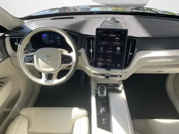 Volvo XC60 T8 Ultra Dark Facelift