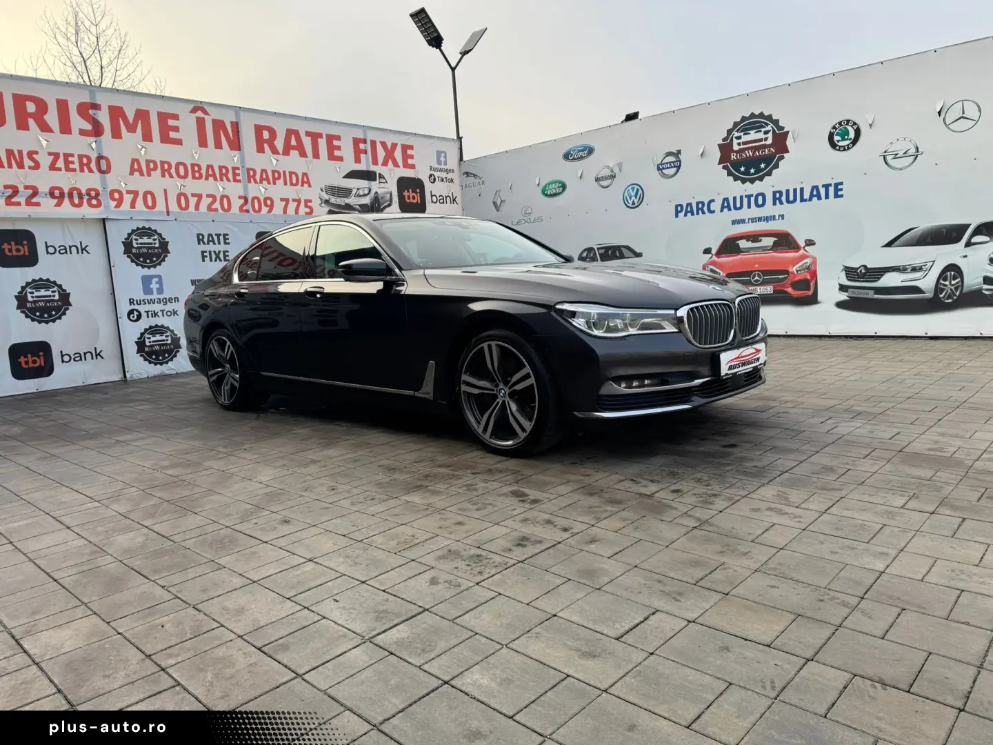 BMW 740 LONG 2016 11