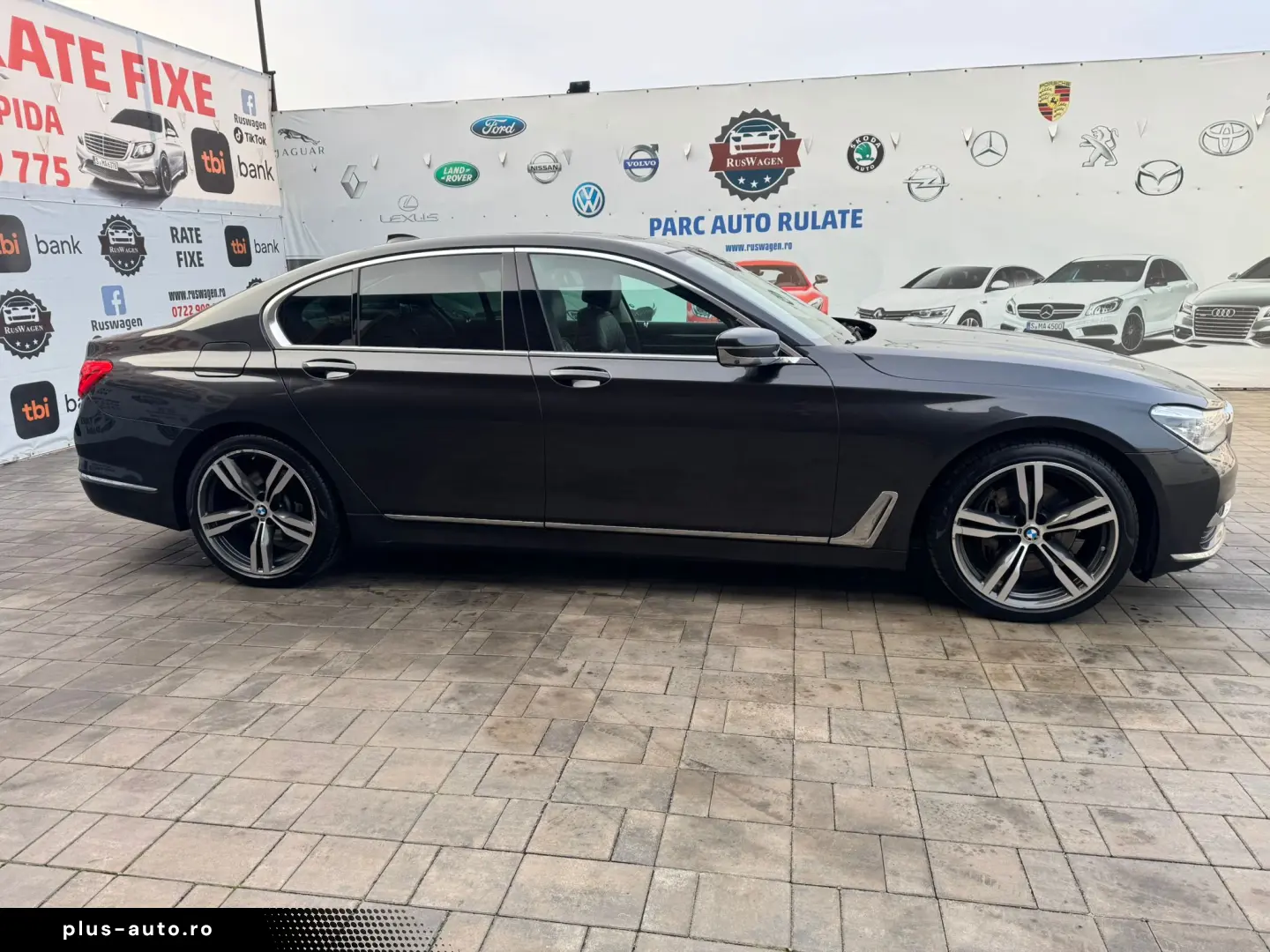 BMW 740 LONG 2016 11