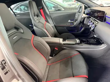 Mercedes-Benz A 35 AMG 4M Pano