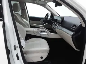 MERCEDES-BENZ GLE 300 d 4M-AMG AHK AssiPL PANO StHz