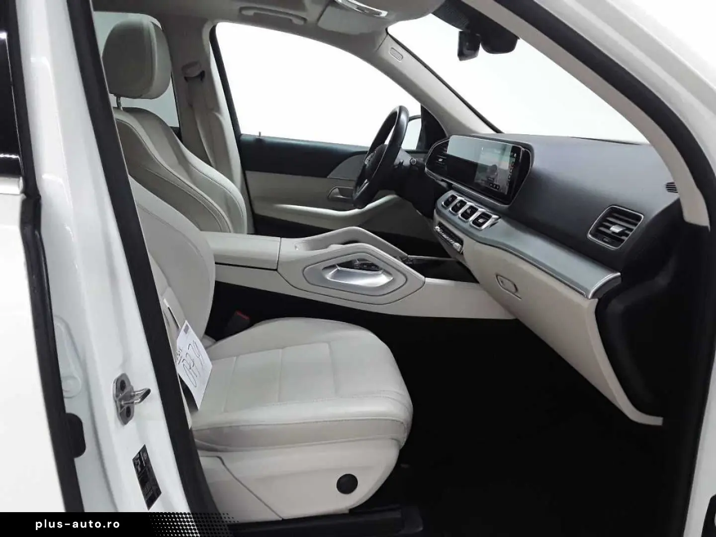 MERCEDES-BENZ GLE 300 d 4M-AMG AHK AssiPL PANO StHz