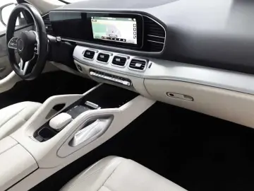 MERCEDES-BENZ GLE 300 d 4M-AMG AHK AssiPL PANO StHz