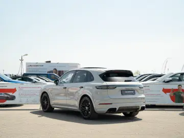 Porsche Cayenne Turbo