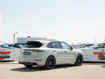 Porsche Cayenne Turbo
