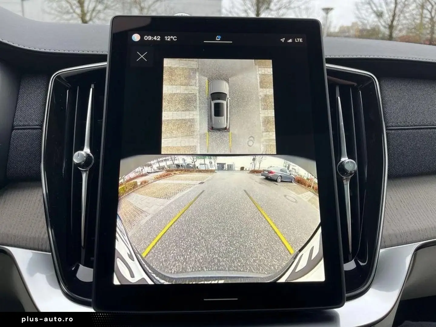 Volvo XC90 T8 AWD Plug-in Hybrid Ultra Bright