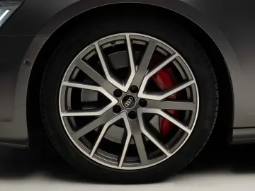 Audi S6 ➤ Matrix LED ➤ BANG OLUFSEN ➤ 360 ➤ Acc