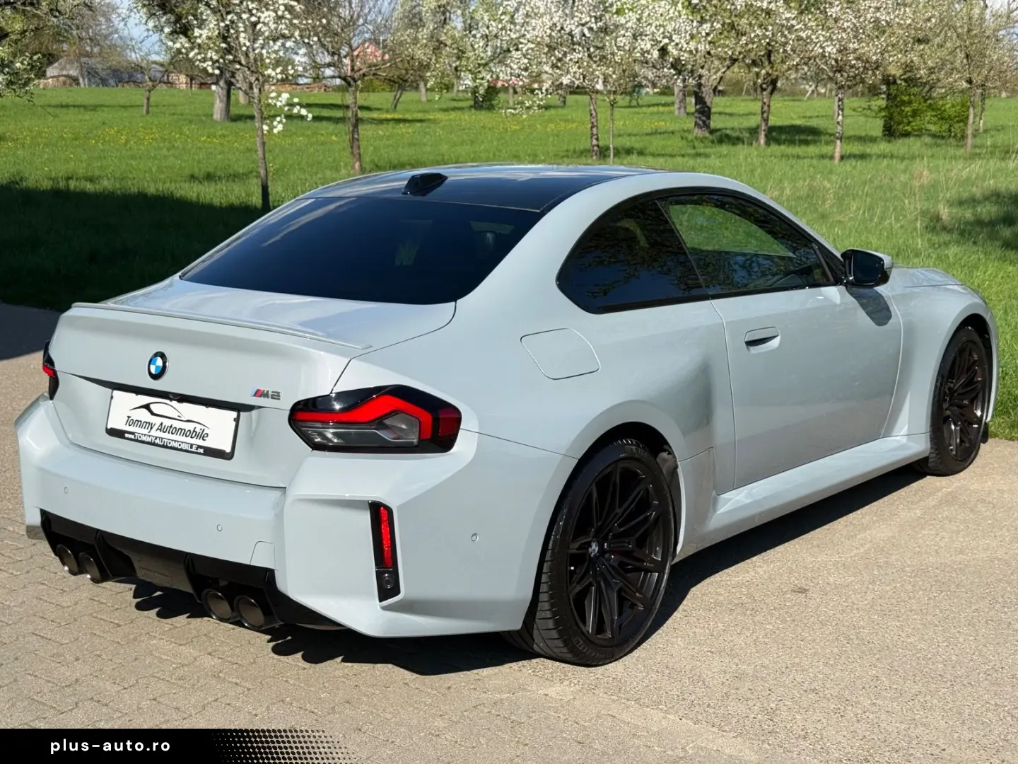 BMW M2 Coupe M Sitze HeadUp Carbon M Driver H&K