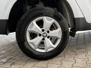 DACIA DUSTER 1.3 TCe 130CP Avantaj 4WD