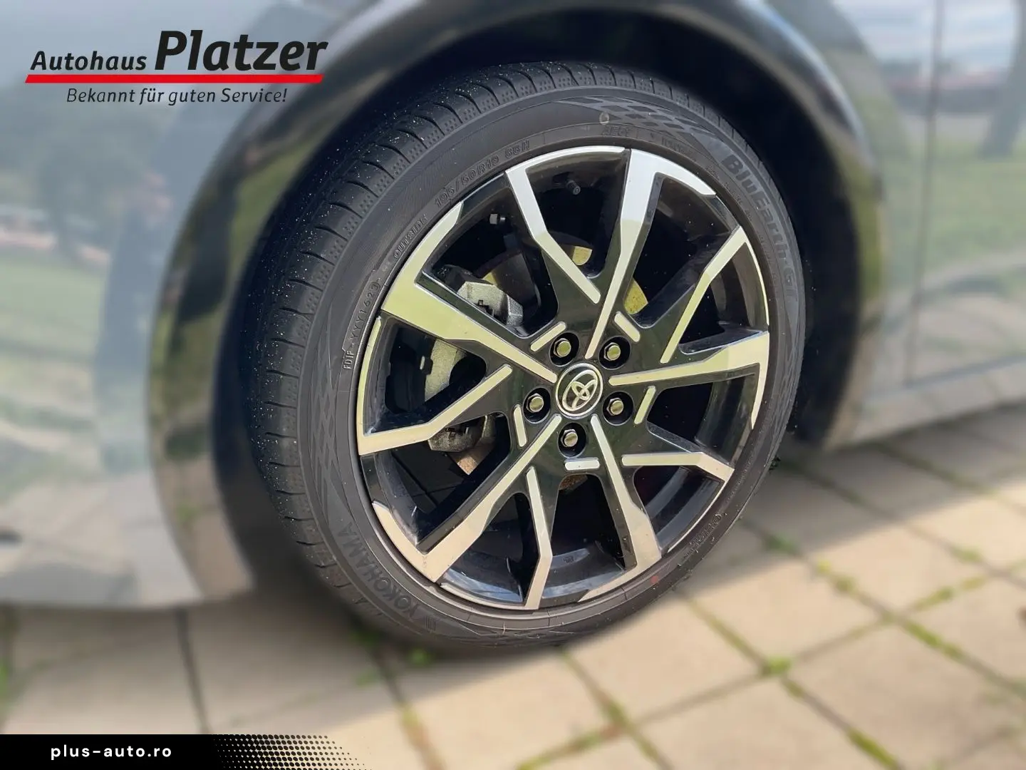 TOYOTA Prius 2.0 Plug-In Hybrid 5-trg Executive Navi LE