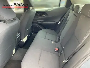 TOYOTA Prius 2.0 Plug-In Hybrid 5-trg Executive Navi LE