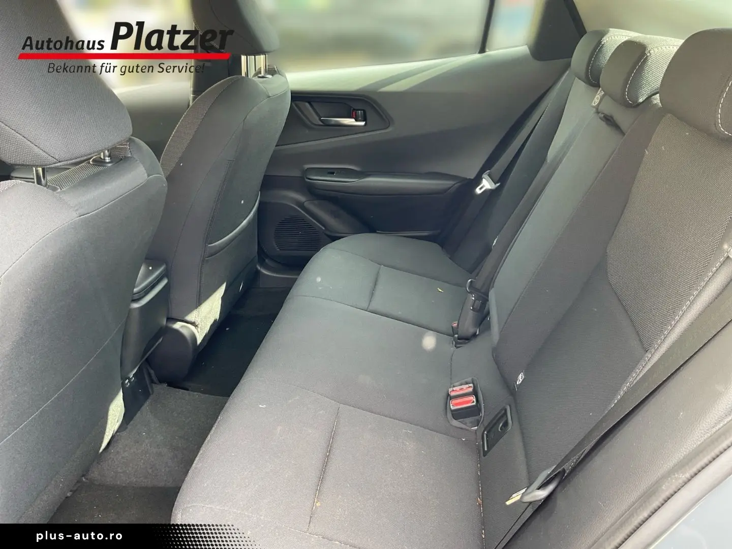 TOYOTA Prius 2.0 Plug-In Hybrid 5-trg Executive Navi LE