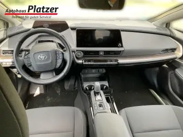 TOYOTA Prius 2.0 Plug-In Hybrid 5-trg Executive Navi LE