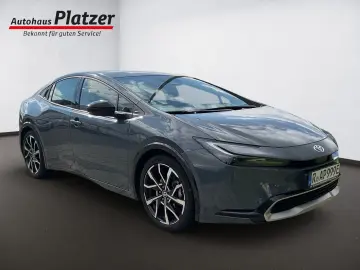 TOYOTA Prius 2.0 Plug-In Hybrid 5-trg Executive Navi LE