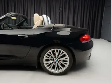 BMW Z4 cabrio Sdrive 2.3i unic proprietar