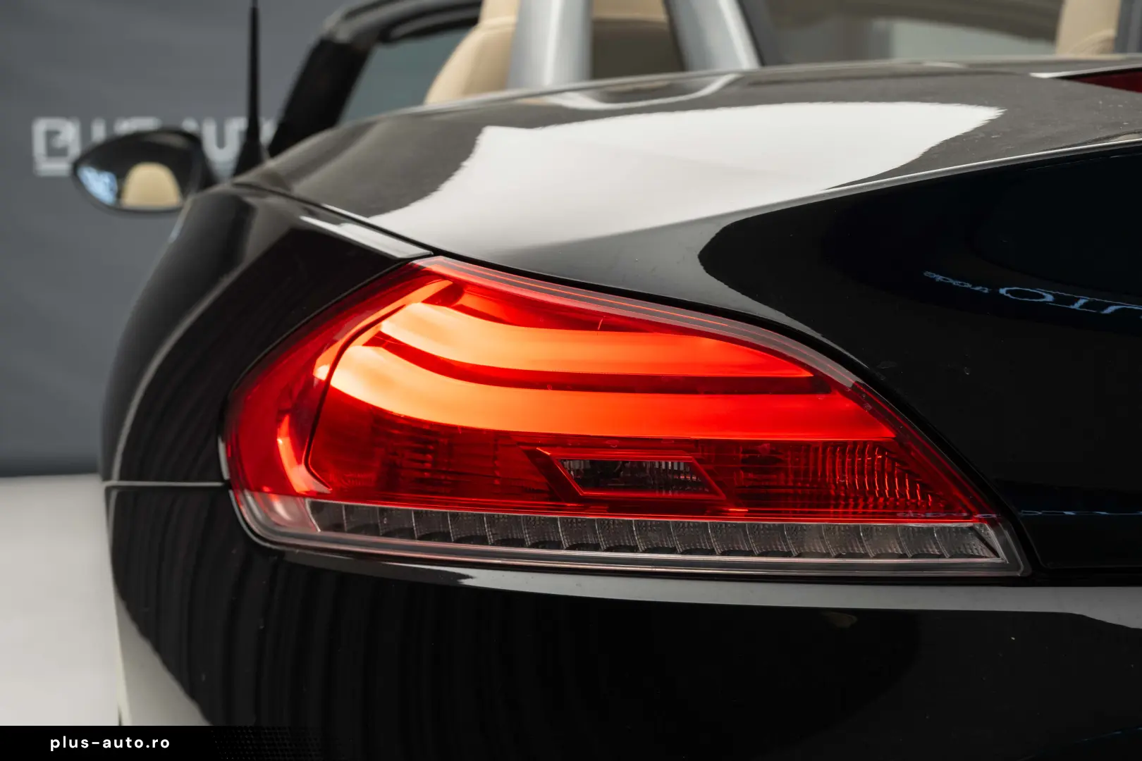 BMW Z4 cabrio Sdrive 2.3i unic proprietar