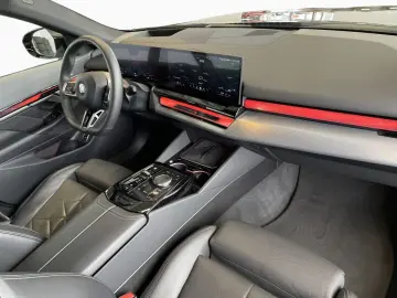 BMW 520d xDr M Sport Pro Iconic LivePro H K 360 ALED