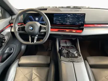 BMW 520d xDr M Sport Pro Iconic LivePro H K 360 ALED