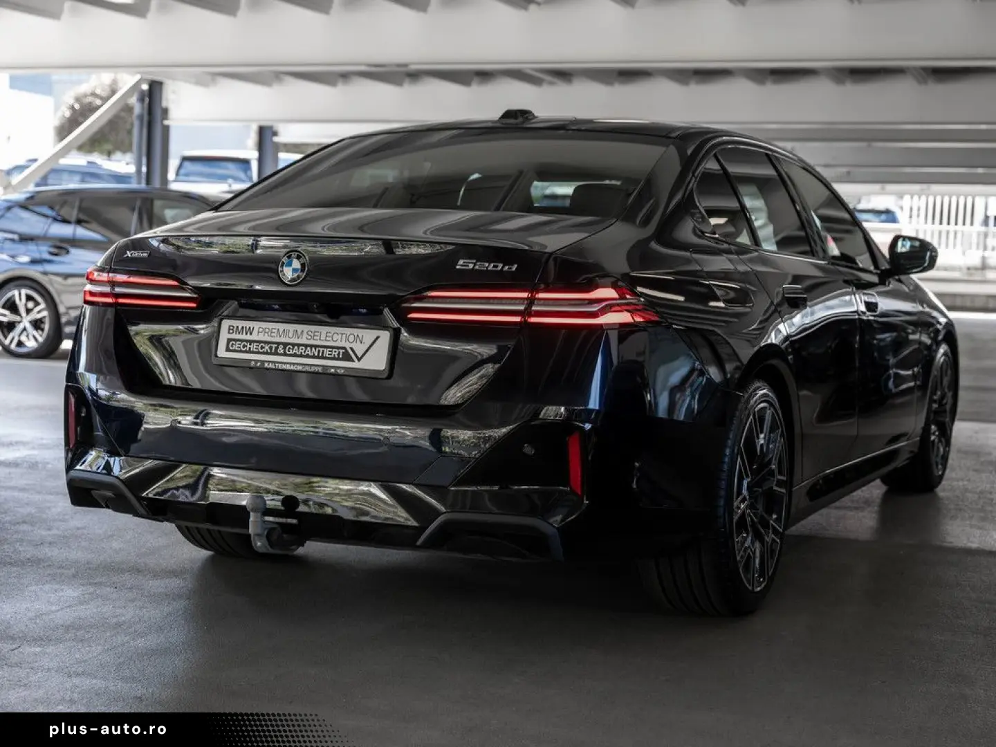 BMW 520d xDrive M-Sport PANO AHK HUD 360  LED ACC