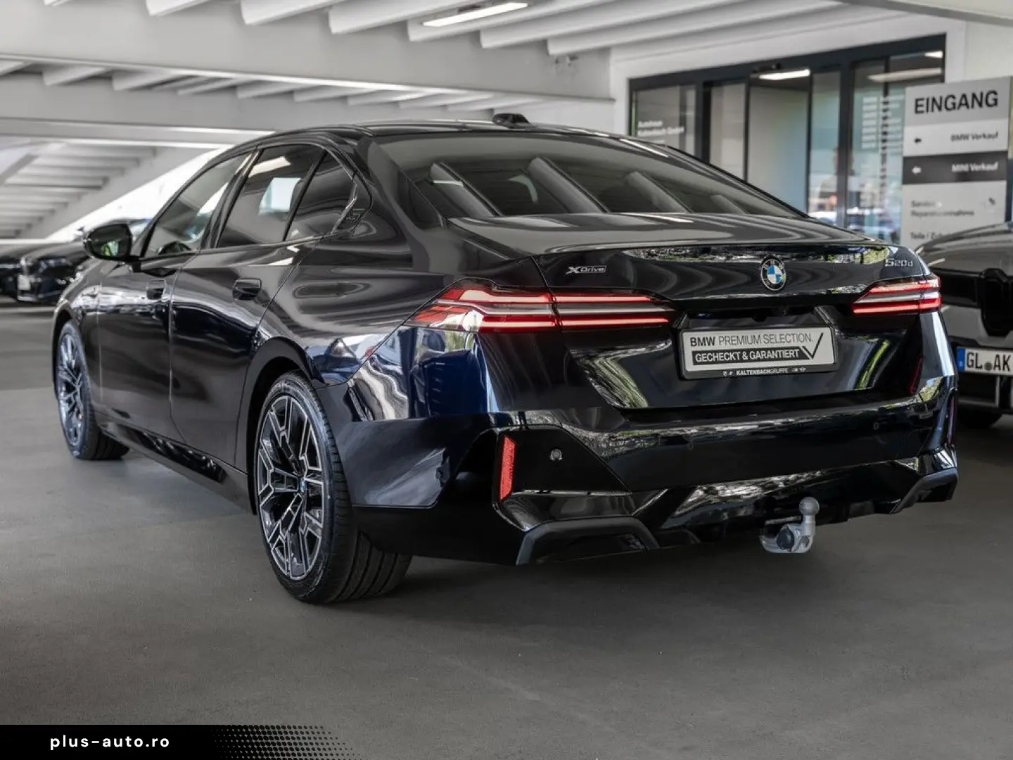 BMW 520d xDrive M-Sport PANO AHK HUD 360  LED ACC