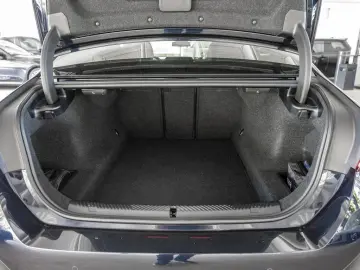 BMW 520d xDrive M-Sport PANO AHK HUD 360  LED ACC