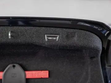 BMW 520d xDrive M-Sport PANO AHK HUD 360  LED ACC