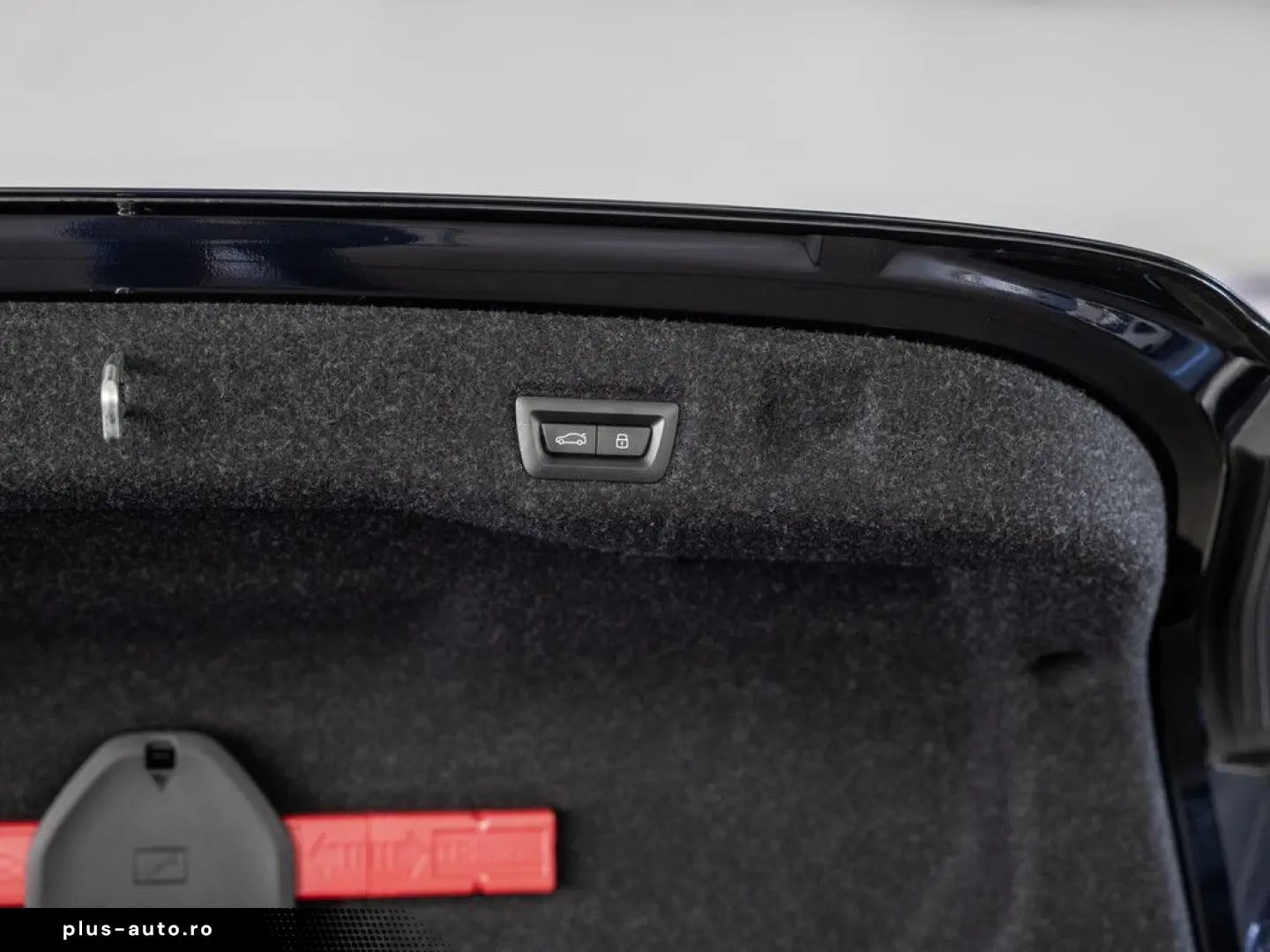 BMW 520d xDrive M-Sport PANO AHK HUD 360  LED ACC