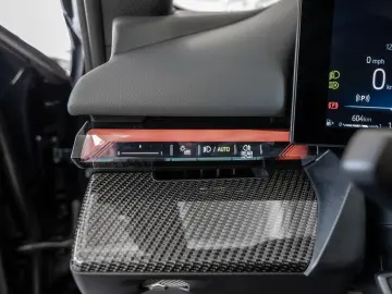 BMW 520d xDrive M-Sport PANO AHK HUD 360  LED ACC