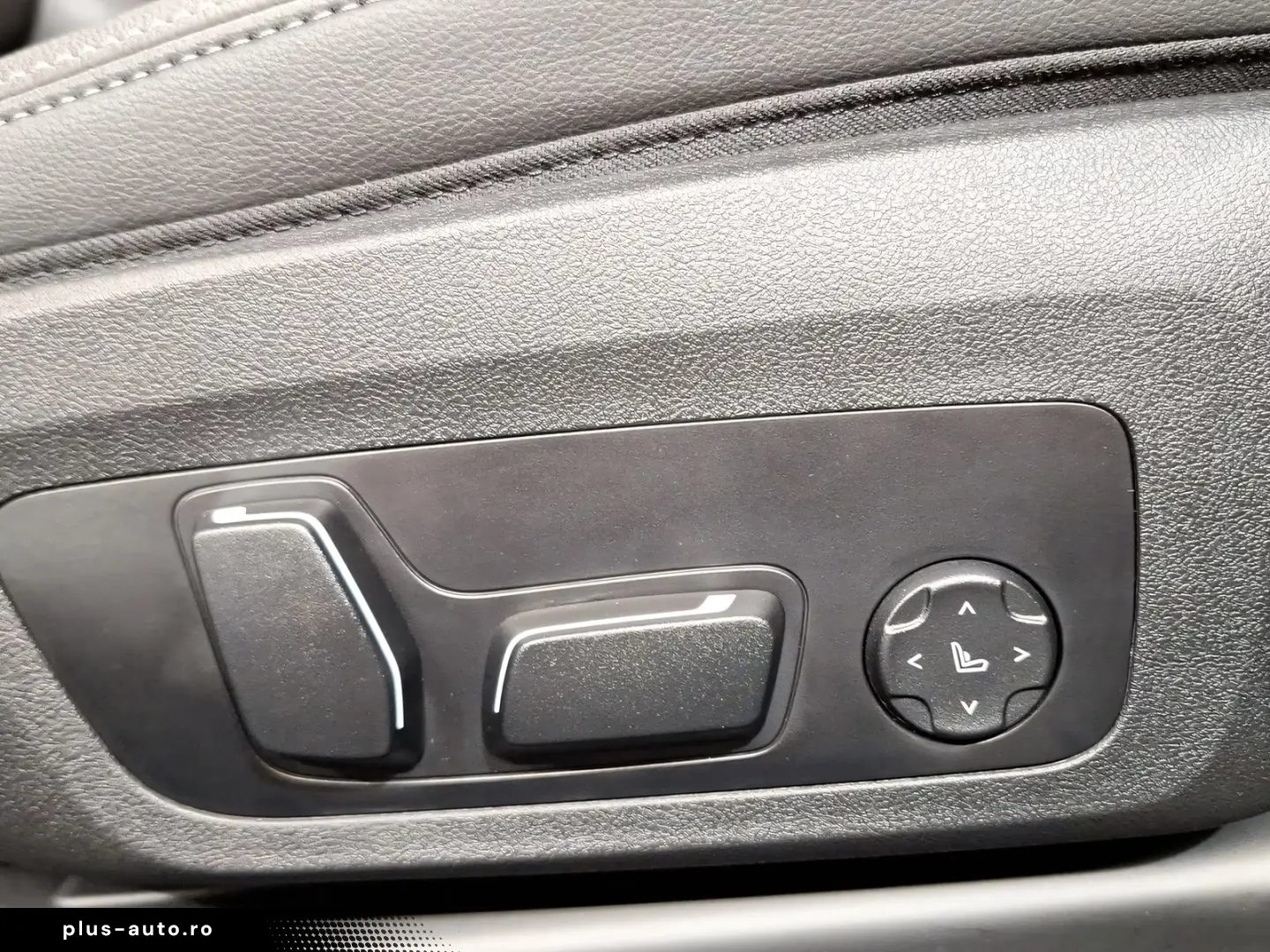 BMW 420 d Cabrio LiveCockpitProf Kamera