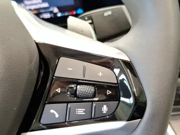 BMW 420 d Cabrio LiveCockpitProf Kamera