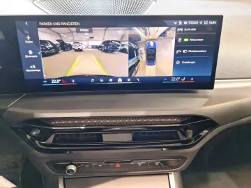 BMW 420 d Cabrio LiveCockpitProf Kamera