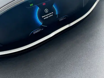 Peugeot 5008 2018 1.6