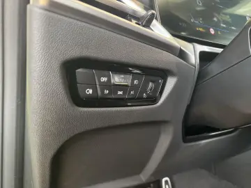 BMW M2 COUPÉ GLASDACH KAMERA SHZ LED HARMAN KARDON