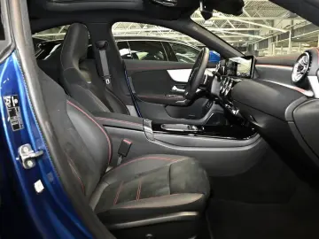 MERCEDES-BENZ CLA 250 e Coupé AMG Sport Premium Dist&hellip;