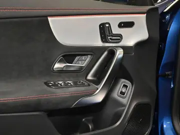 MERCEDES-BENZ CLA 250 e Coupé AMG Sport Premium Dist&hellip;