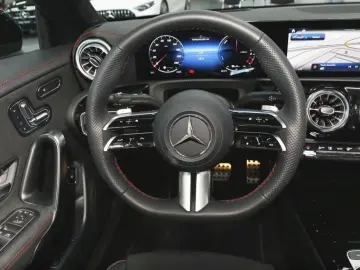 MERCEDES-BENZ CLA 250e Cp AMG Advanced  Night Pano Distr HuD