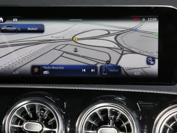 MERCEDES-BENZ CLA 250e Cp AMG Advanced  Night Pano Distr HuD