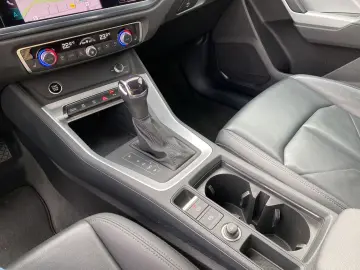 AUDI Q3 40 TDI Aut. quattro NAV LEDER uvm.