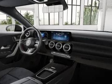 MERCEDES-BENZ CLA 250 e AMG-Sport Pano Night Distr M&hellip;