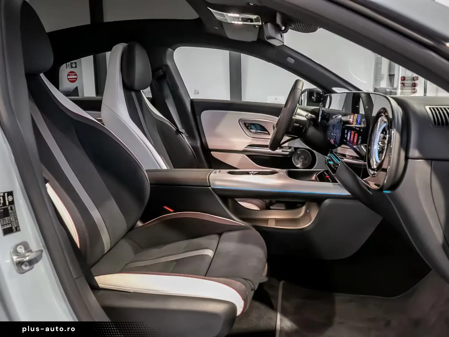 Mercedes-Benz CLA 250 EQ  AMG PLUS 360  SUPERSCREEN