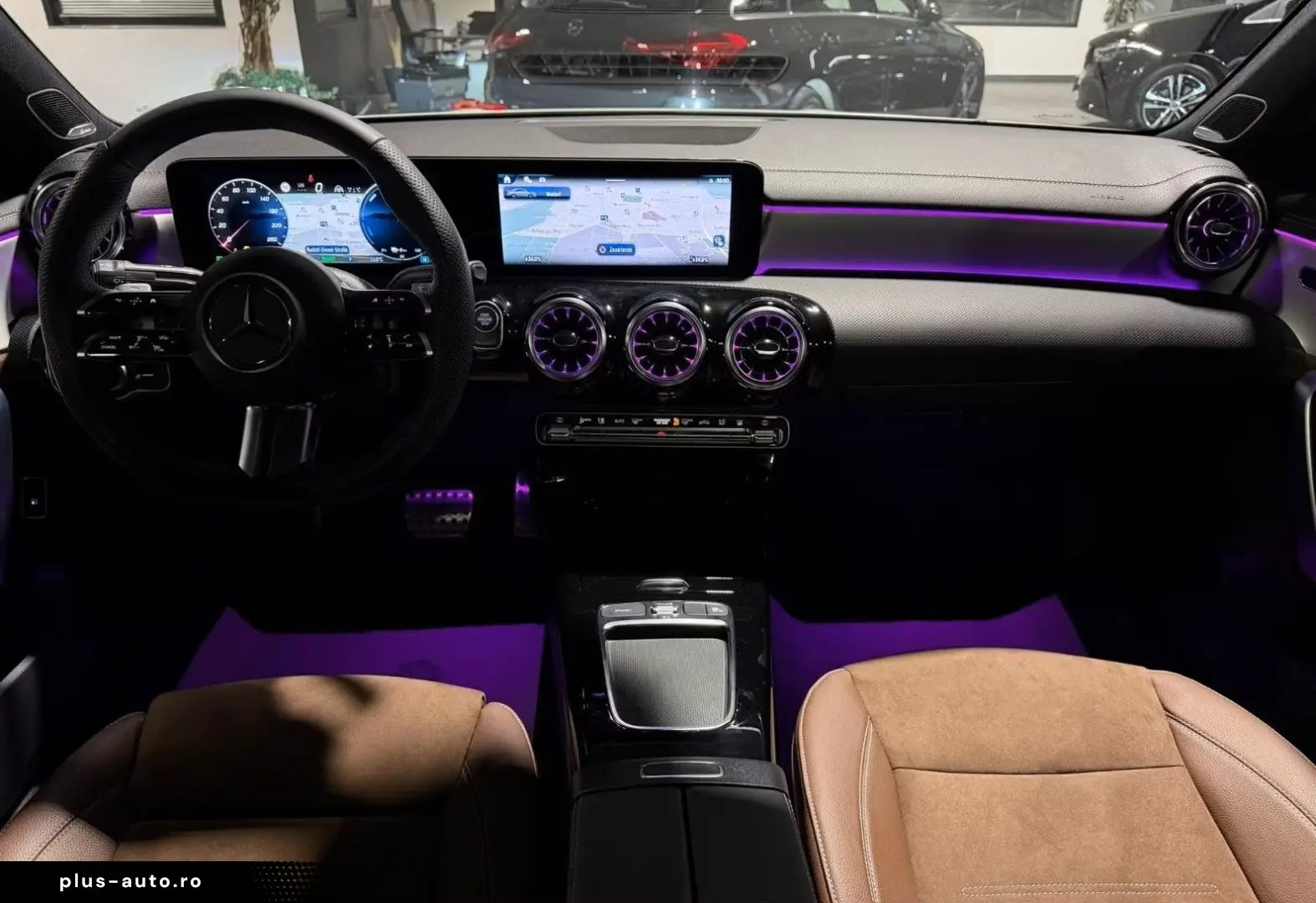 Mercedes-Benz CLA 250 e  AMG-Line Panorama Multibeam