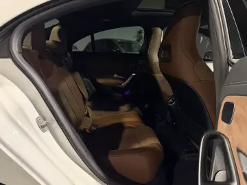 Mercedes-Benz CLA 250 e  AMG-Line Panorama Multibeam