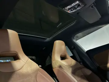 Mercedes-Benz CLA 250 e  AMG-Line Panorama Multibeam