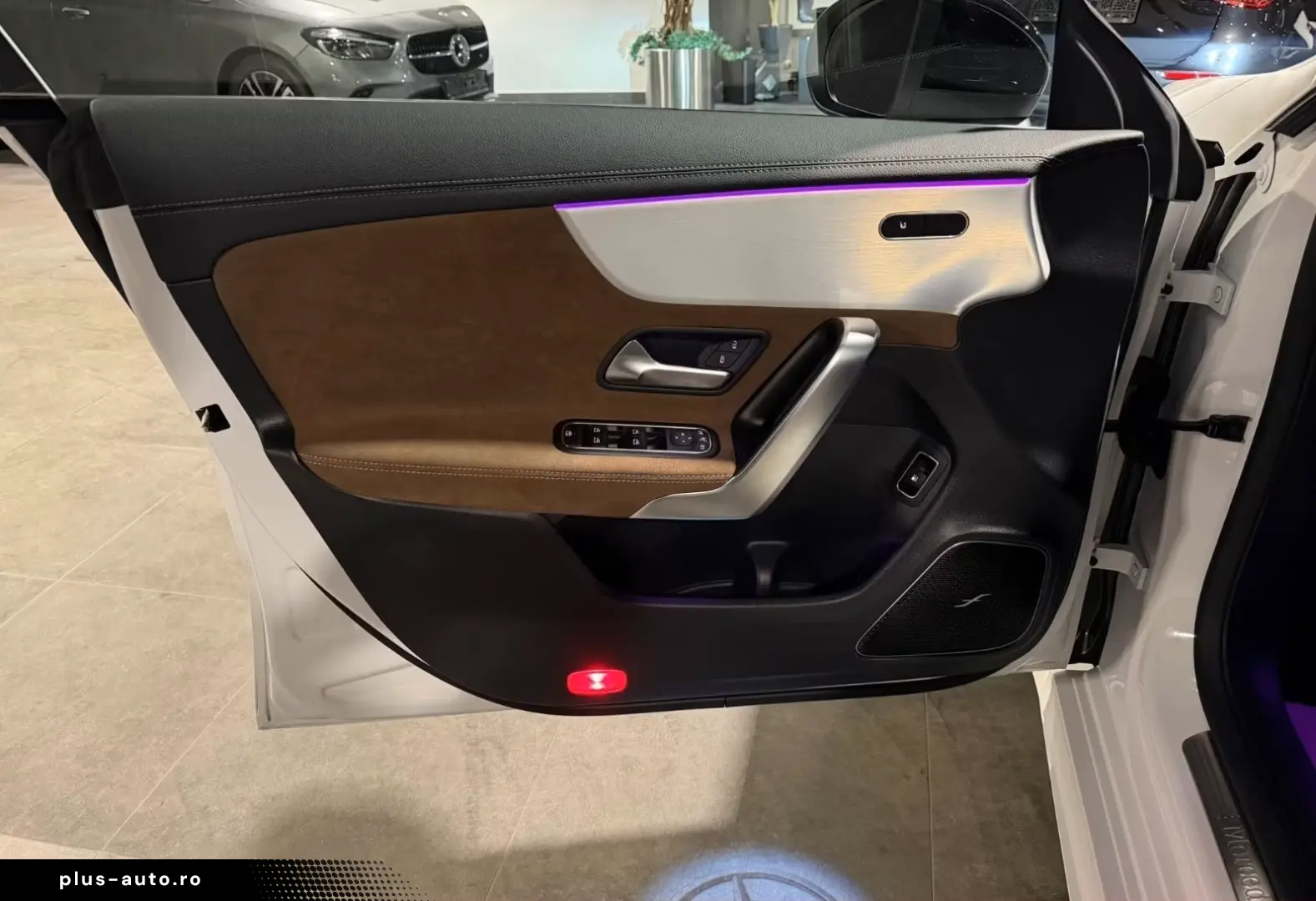 Mercedes-Benz CLA 250 e  AMG-Line Panorama Multibeam