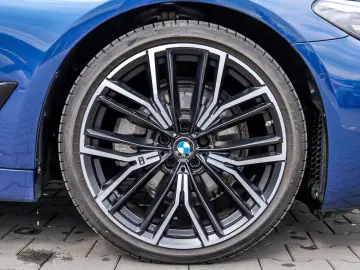 BMW 520d M Sport HUD RFK NAVI Standh. LED PDC V H