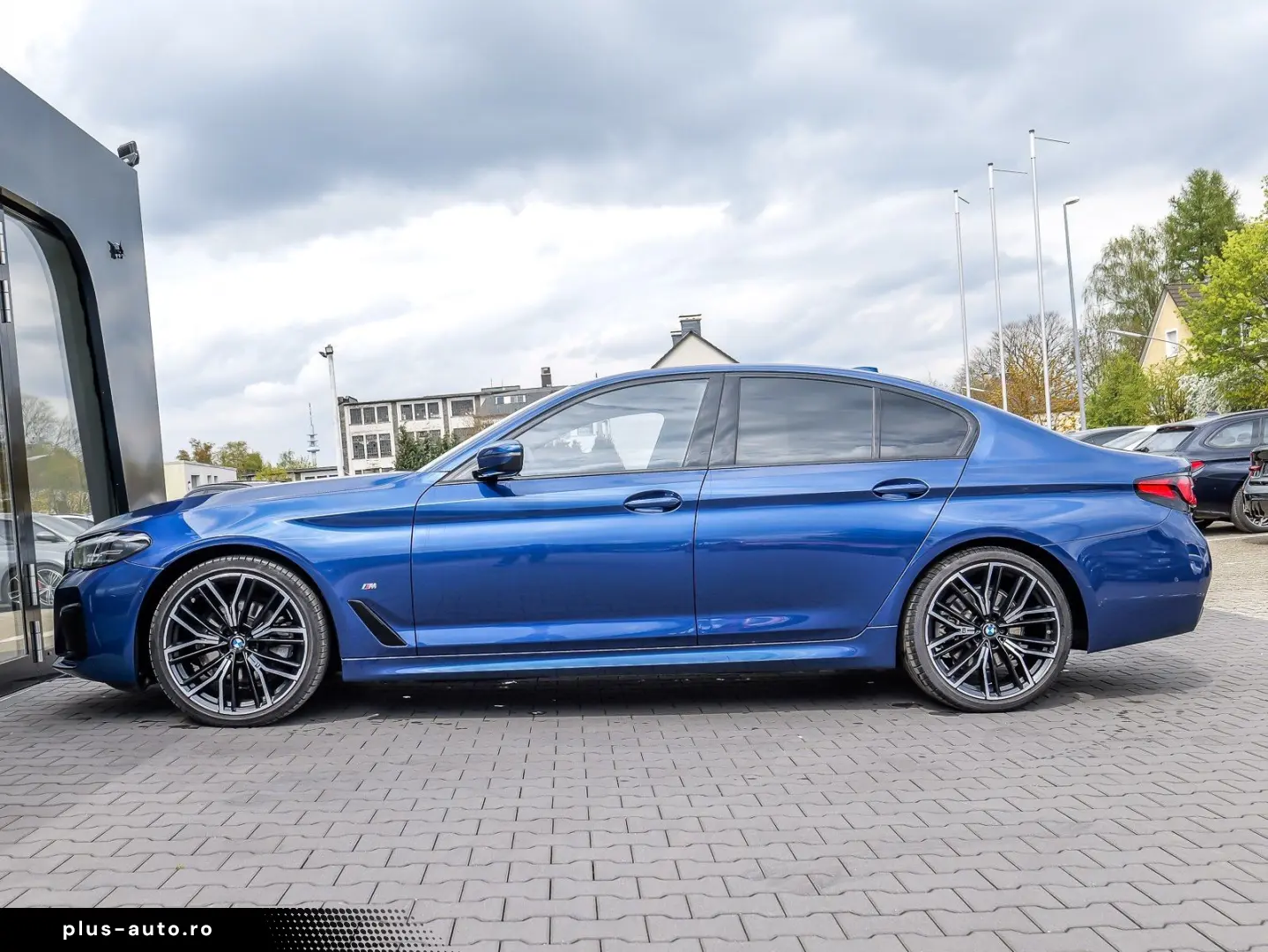 BMW 520d M Sport HUD RFK NAVI Standh. LED PDC V H